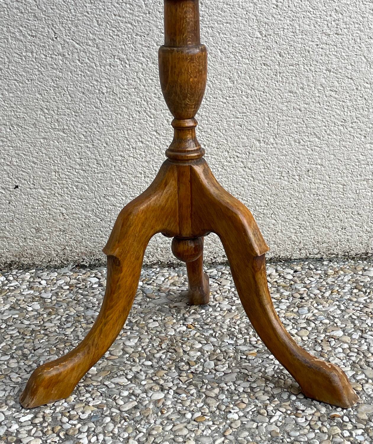 Vintage tripod pedestal table