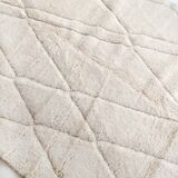 Moroccan Berber carpet blessed ouarain ecru plain with engraved diamonds 300x202cm