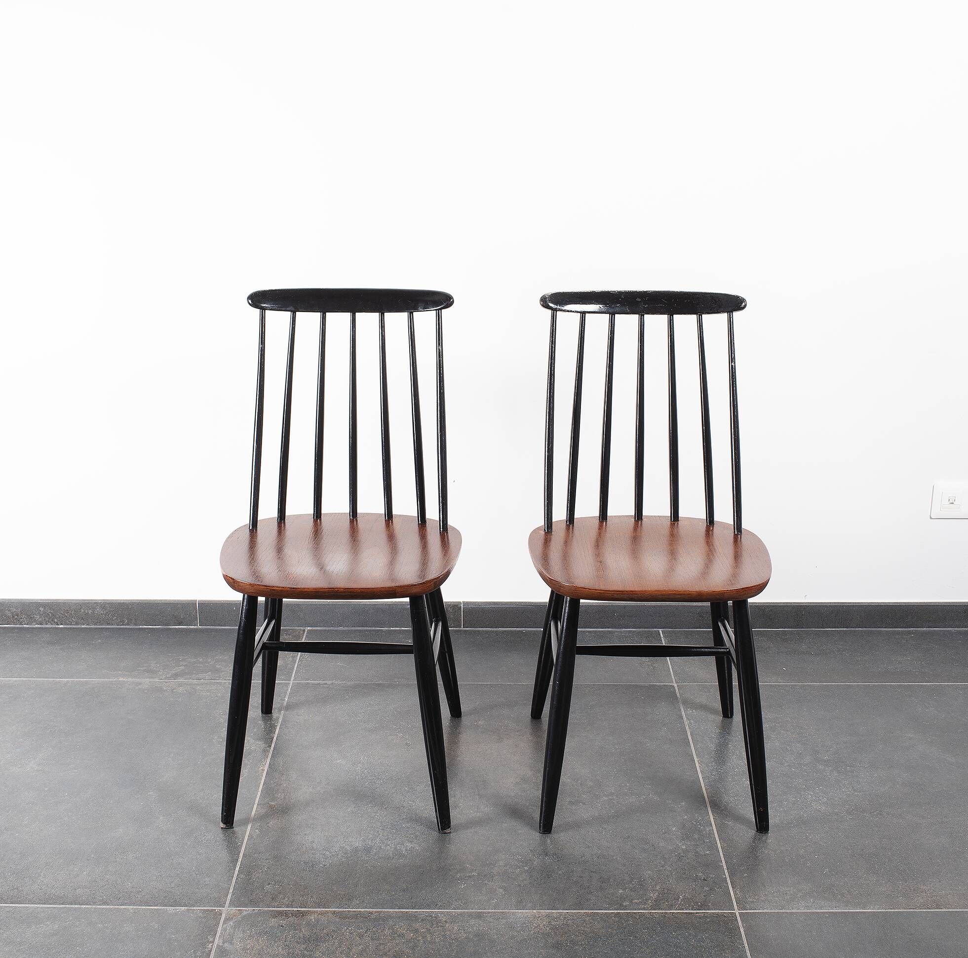 Pair of vintage chairs, 1960s