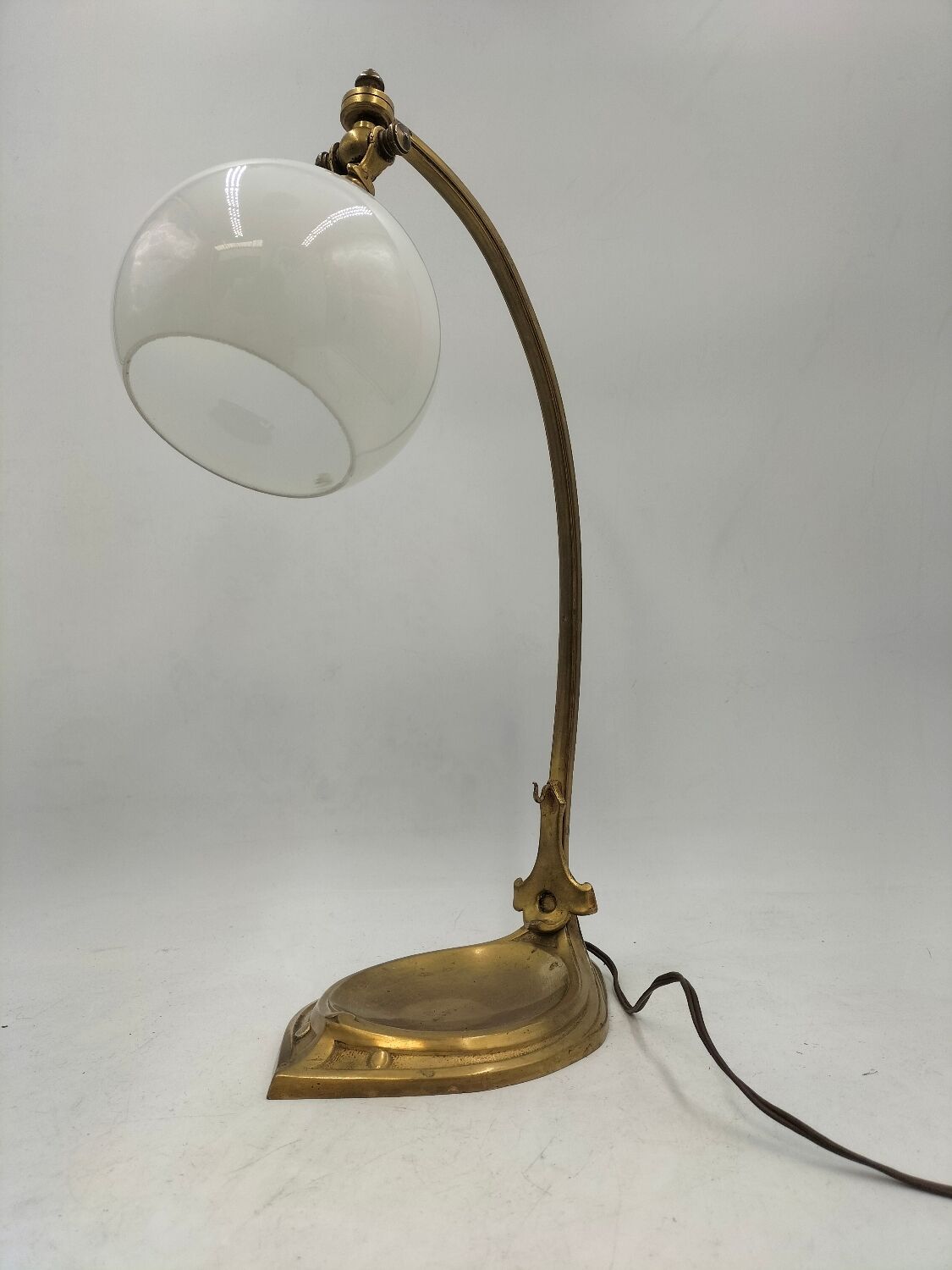 Art Nouveau bedside lamp