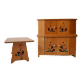 Buffet et table en bois pour poupée