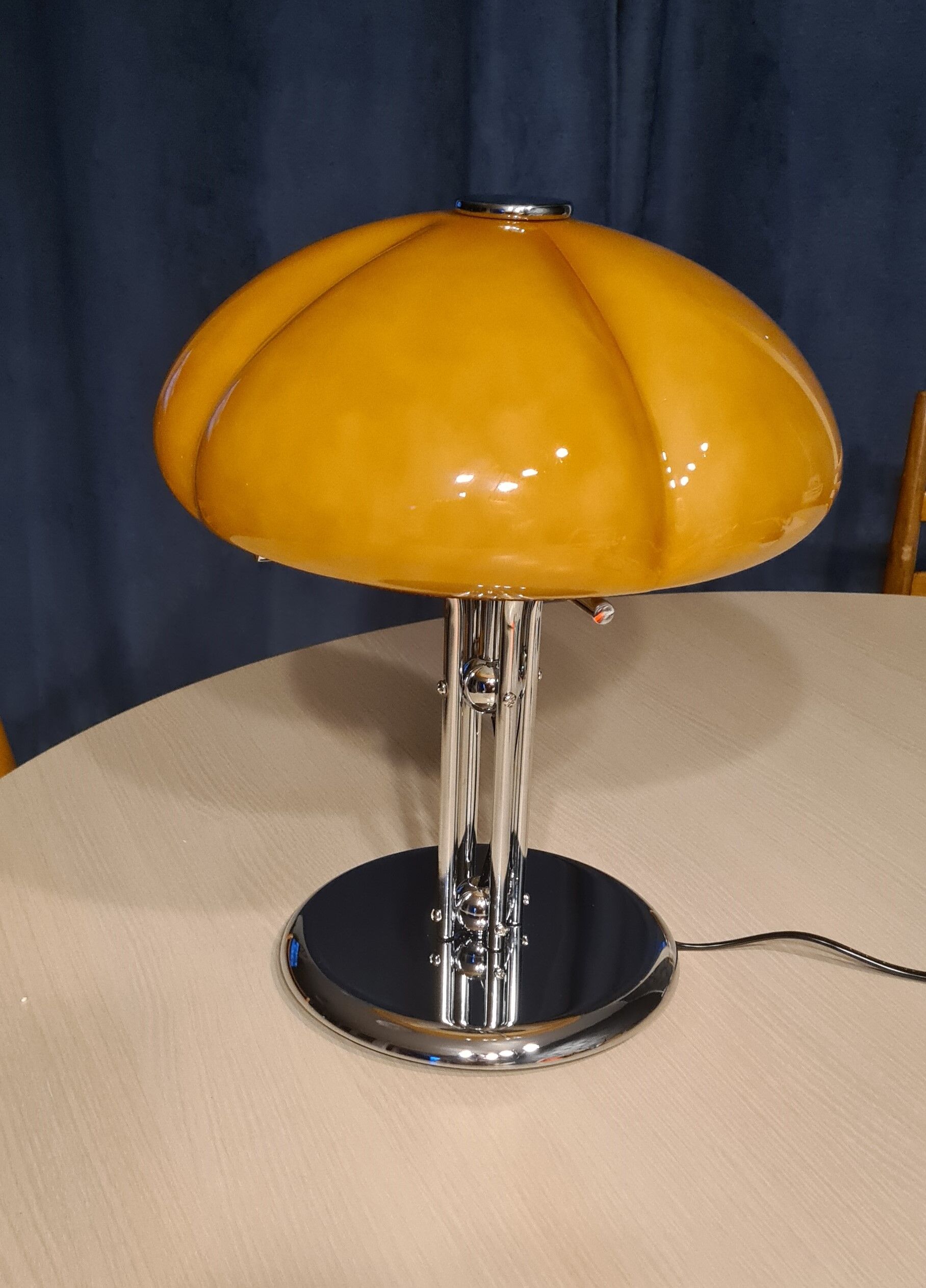 Lamp in style, guzzini, and other 35x30 mount in led