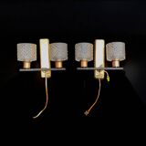 Pair of wall sconces in gilded brass and textured glass