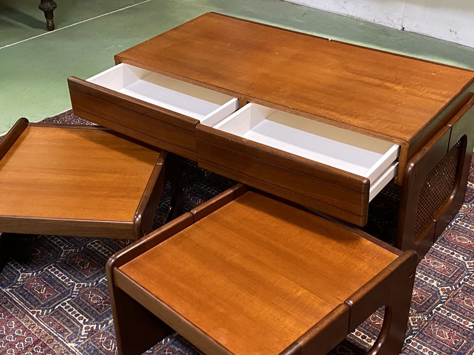 Coffee table with 2 tables in teak - 70s