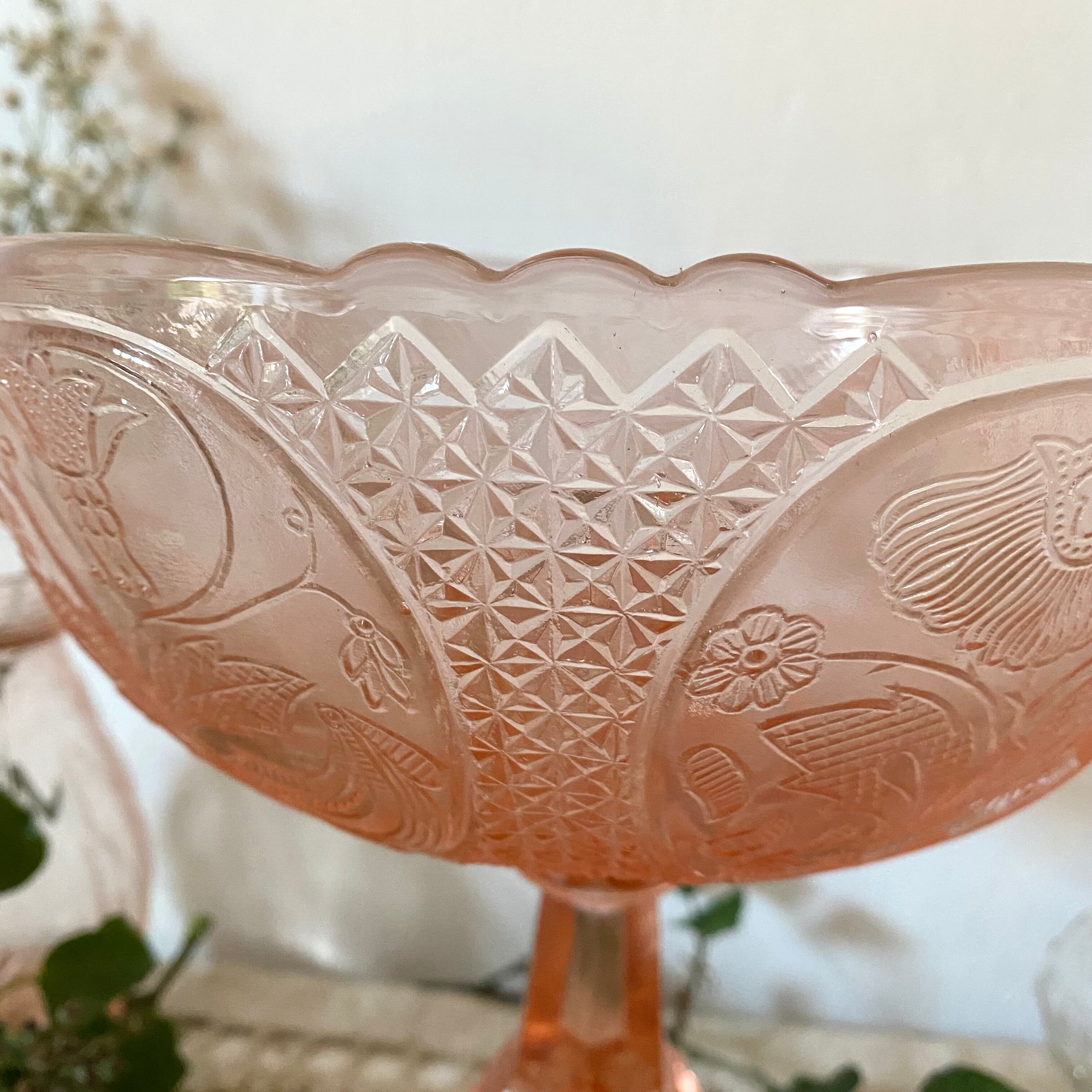 Glass fruit cup