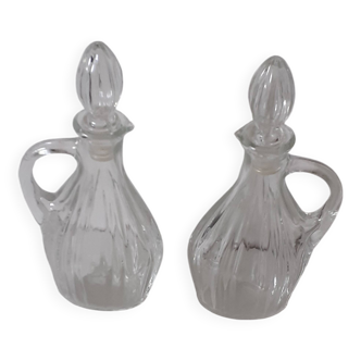 Oil and vinegar carafes