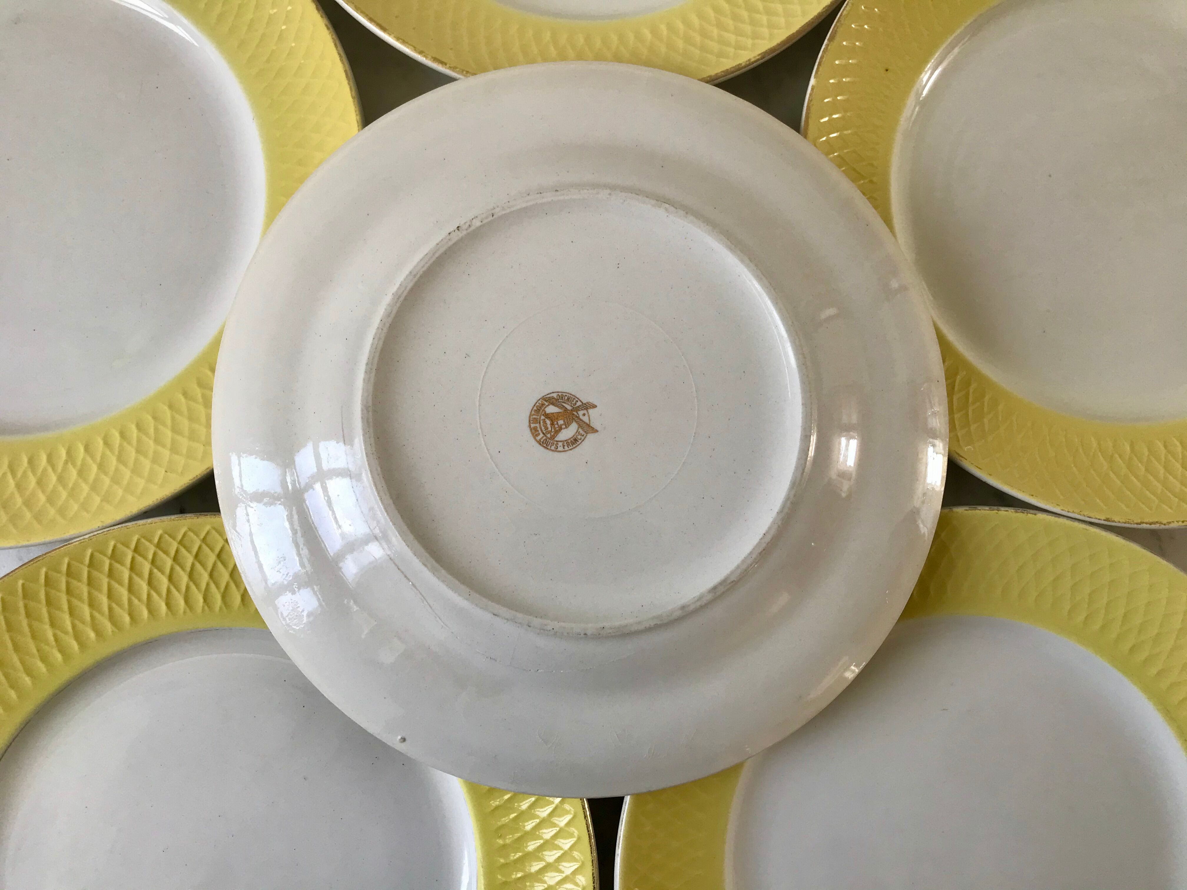 set of 6 flat plates Moulin des Loups textured canary yellow 50s