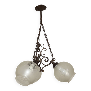 Chandelier vintage français à 3 lumières effet bronze - Abat-jours en verre opaque