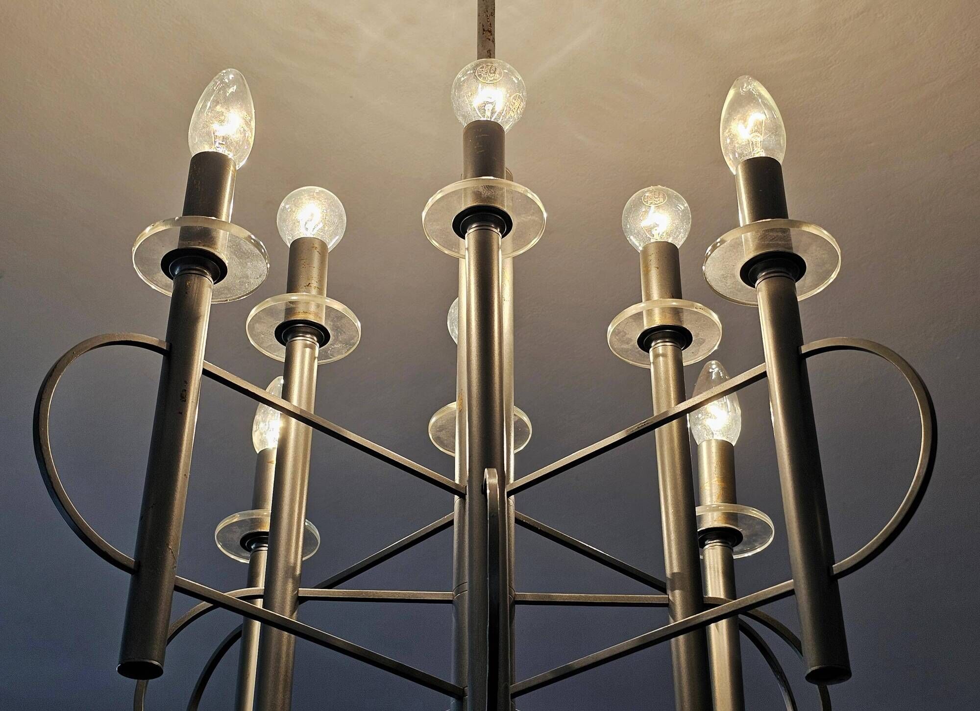 Lustre Space Age in the shape of an atom by Gaetano Sciolari, 1970s.