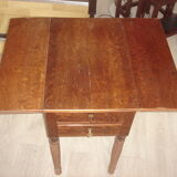 Side table in walnut veneer