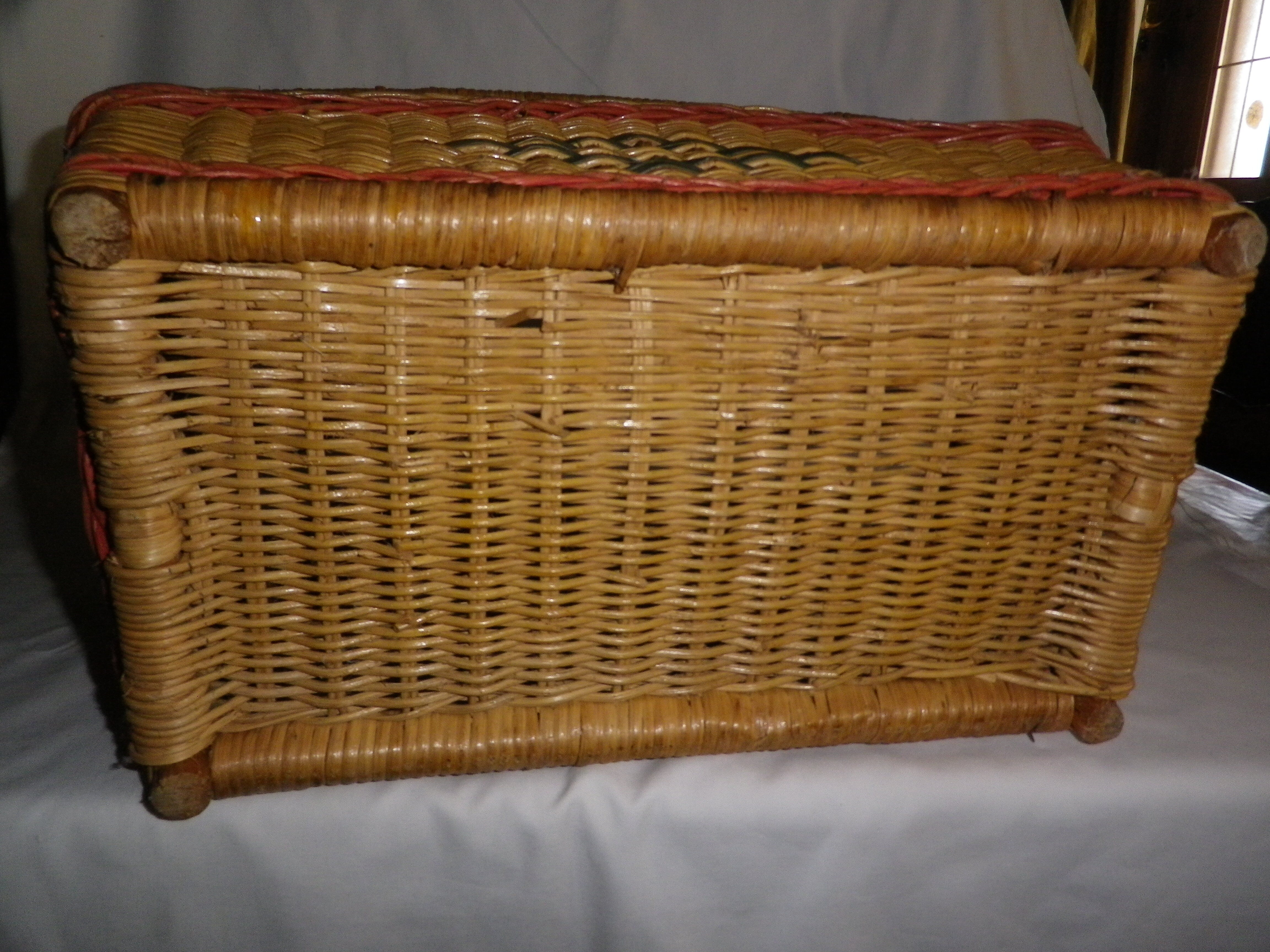 Rattan bamboo magazine holder