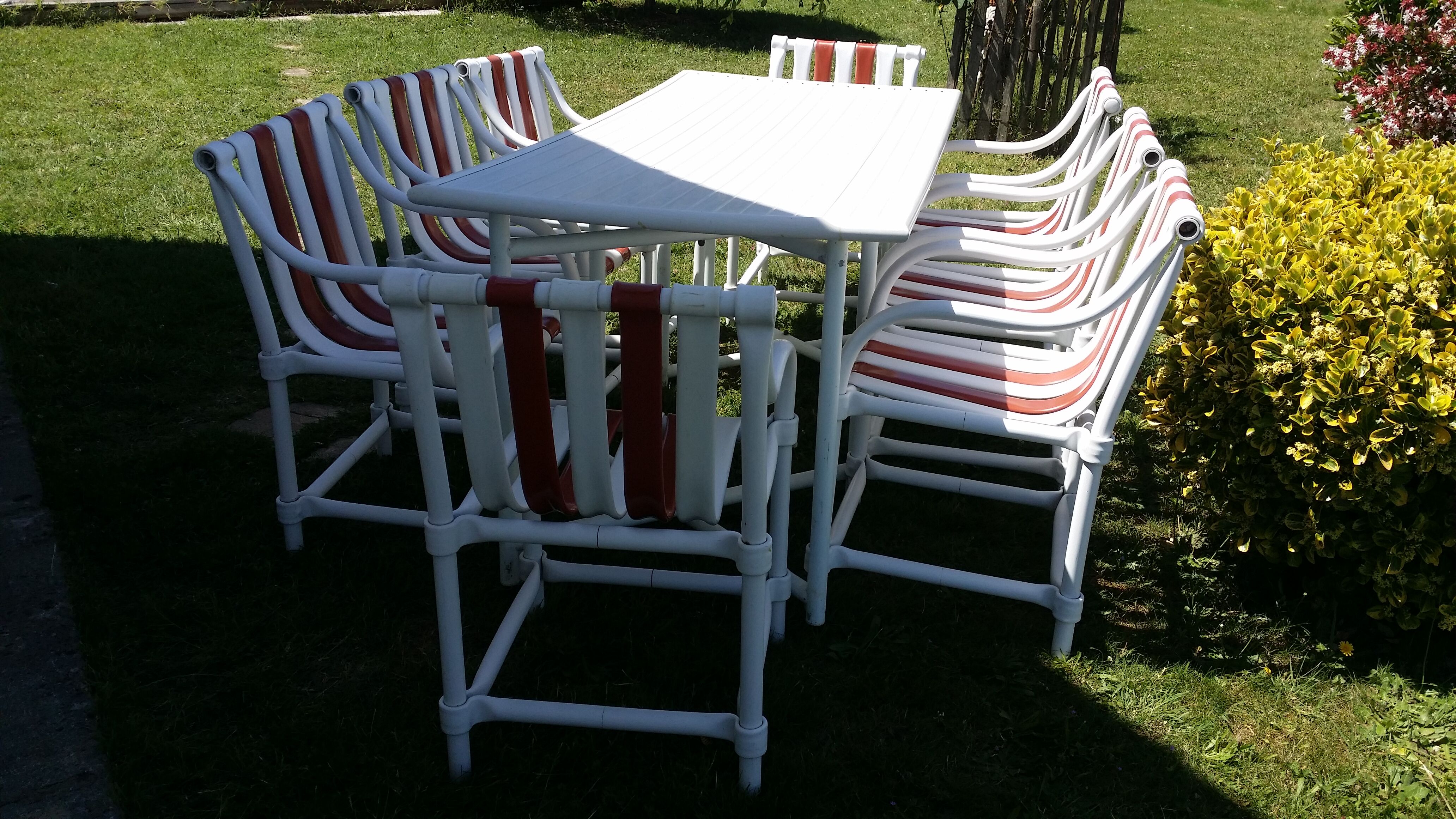 Garden lounge, dining room, hugonet, 70'