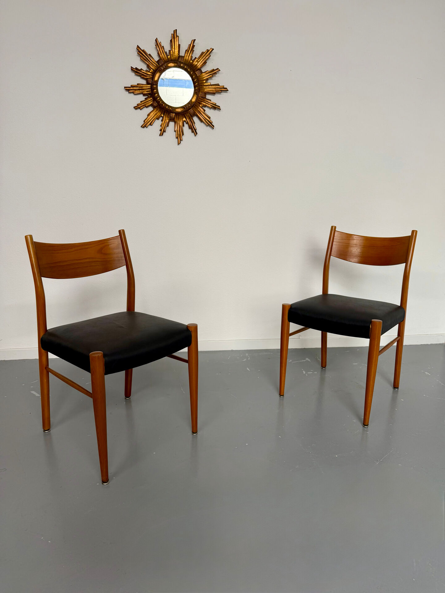 Pair of Italian design chairs by Consorzio Sedie Friuli, 1960s.