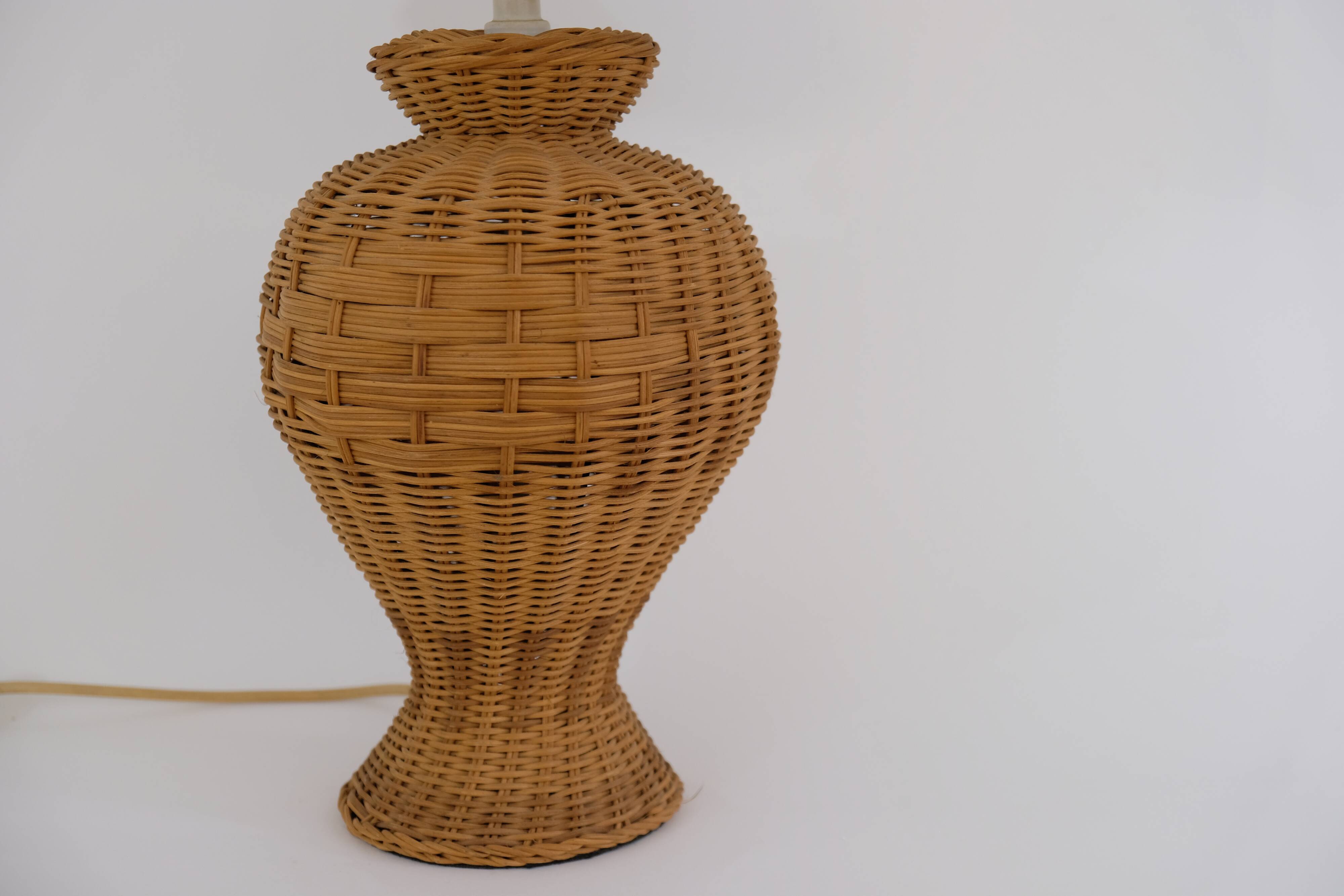 Rattan lamp