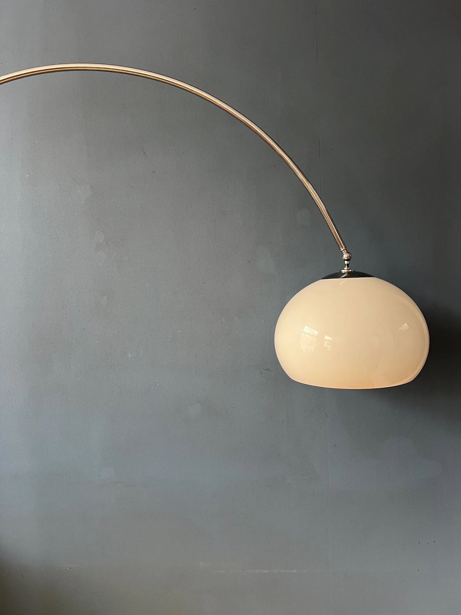 Vintage Guzzini Space Age arc floor lamp with white mushroom shade and marble base