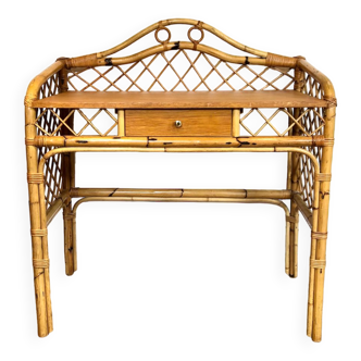 Rattan hairdresser