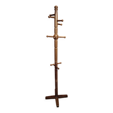 Coat rack on foot