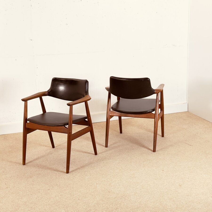 Set of 2 armchairs by Svend Age Eriksen (Glostrup)