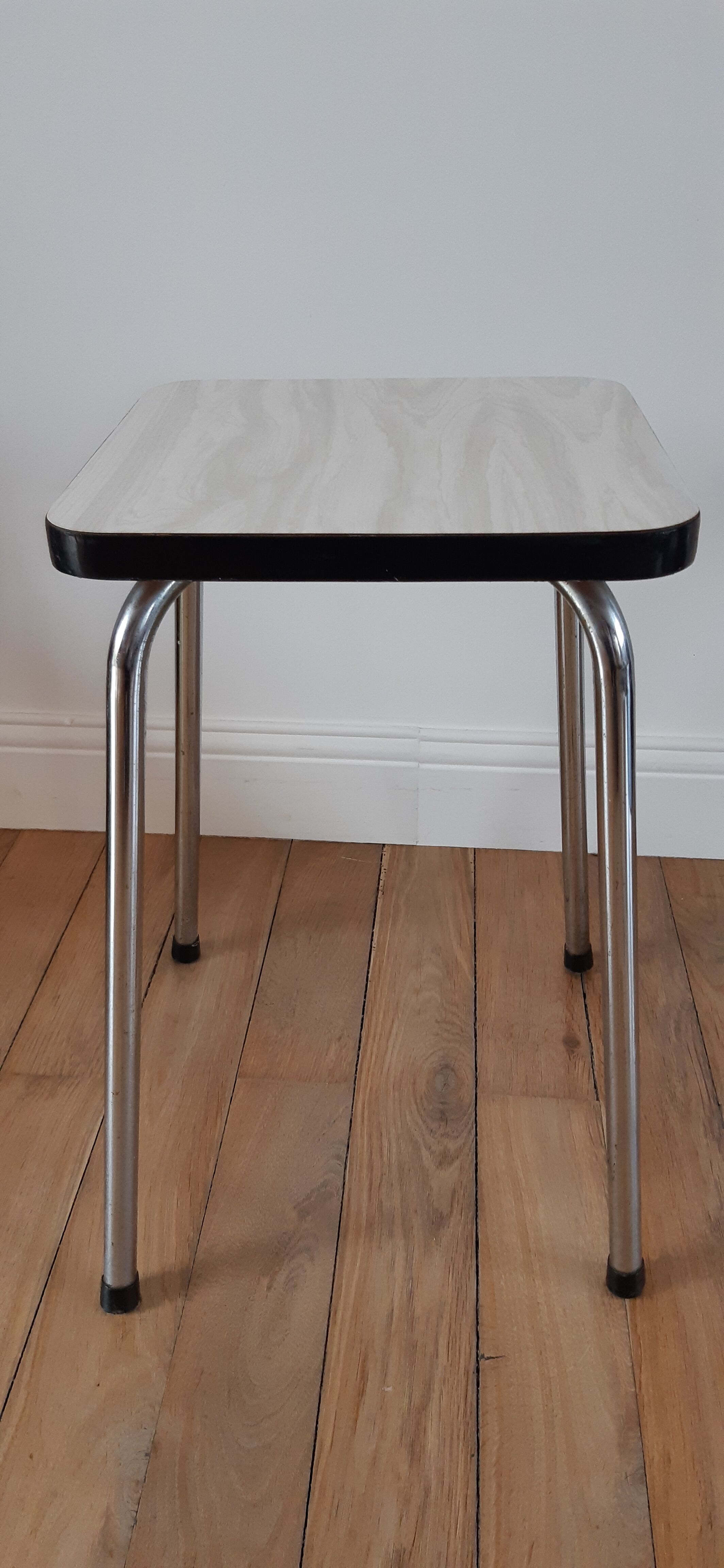 White marbled formica stool 70s