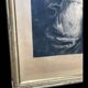 Gravure d'une femme.