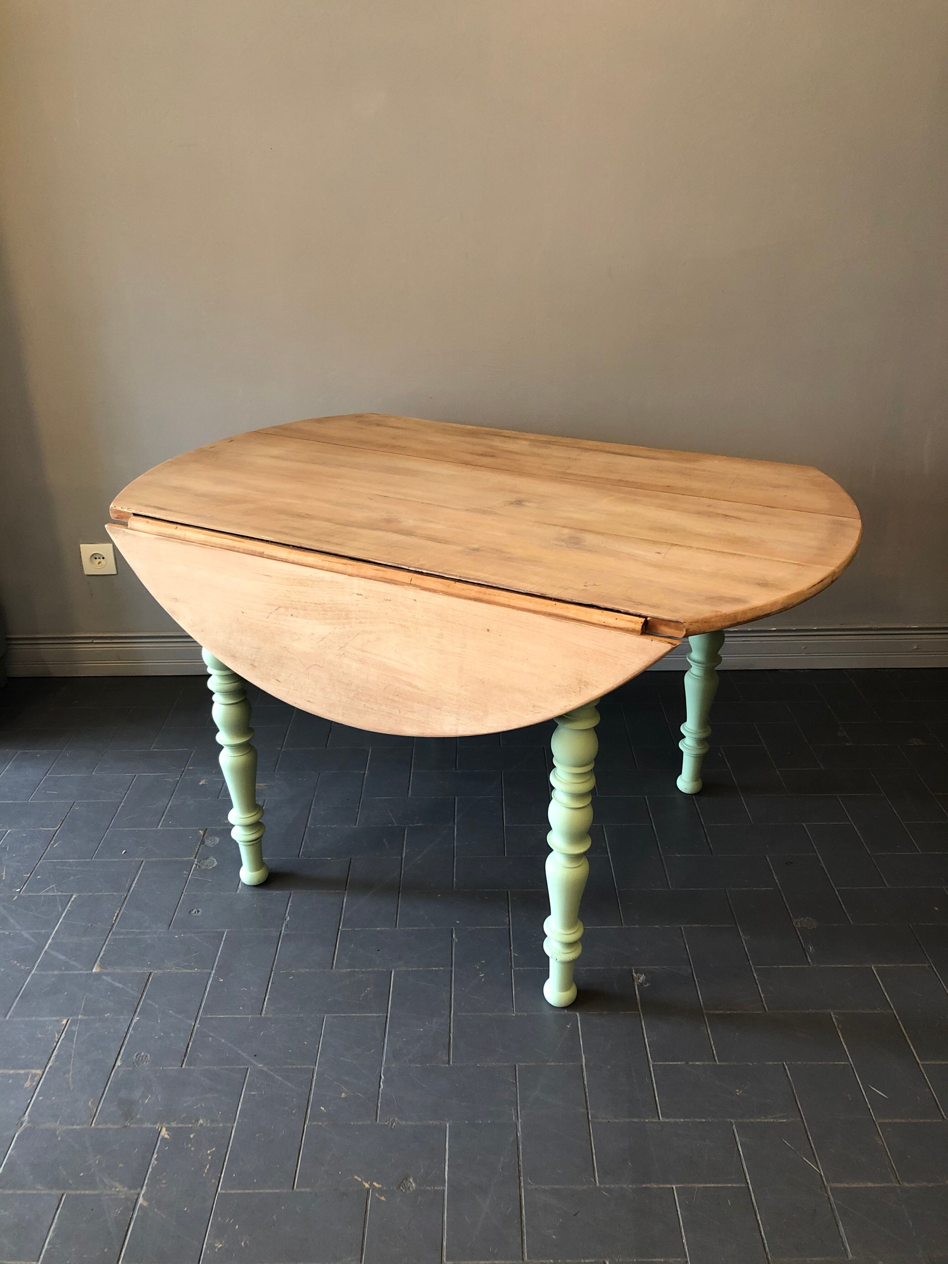 Table de ferme ronde à rabats