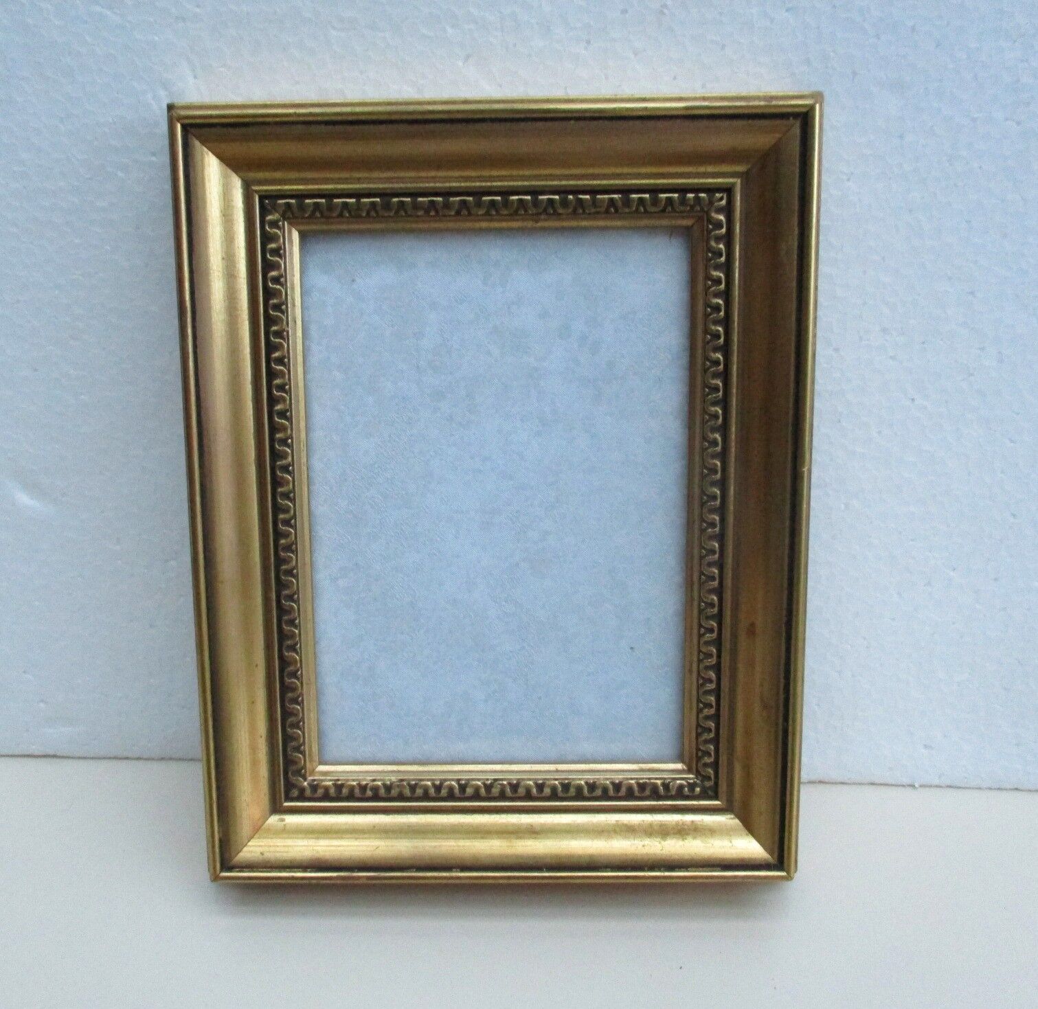 Gilded wooden frame