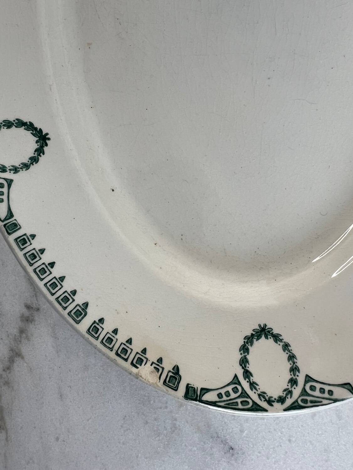 St Amand presentation dish