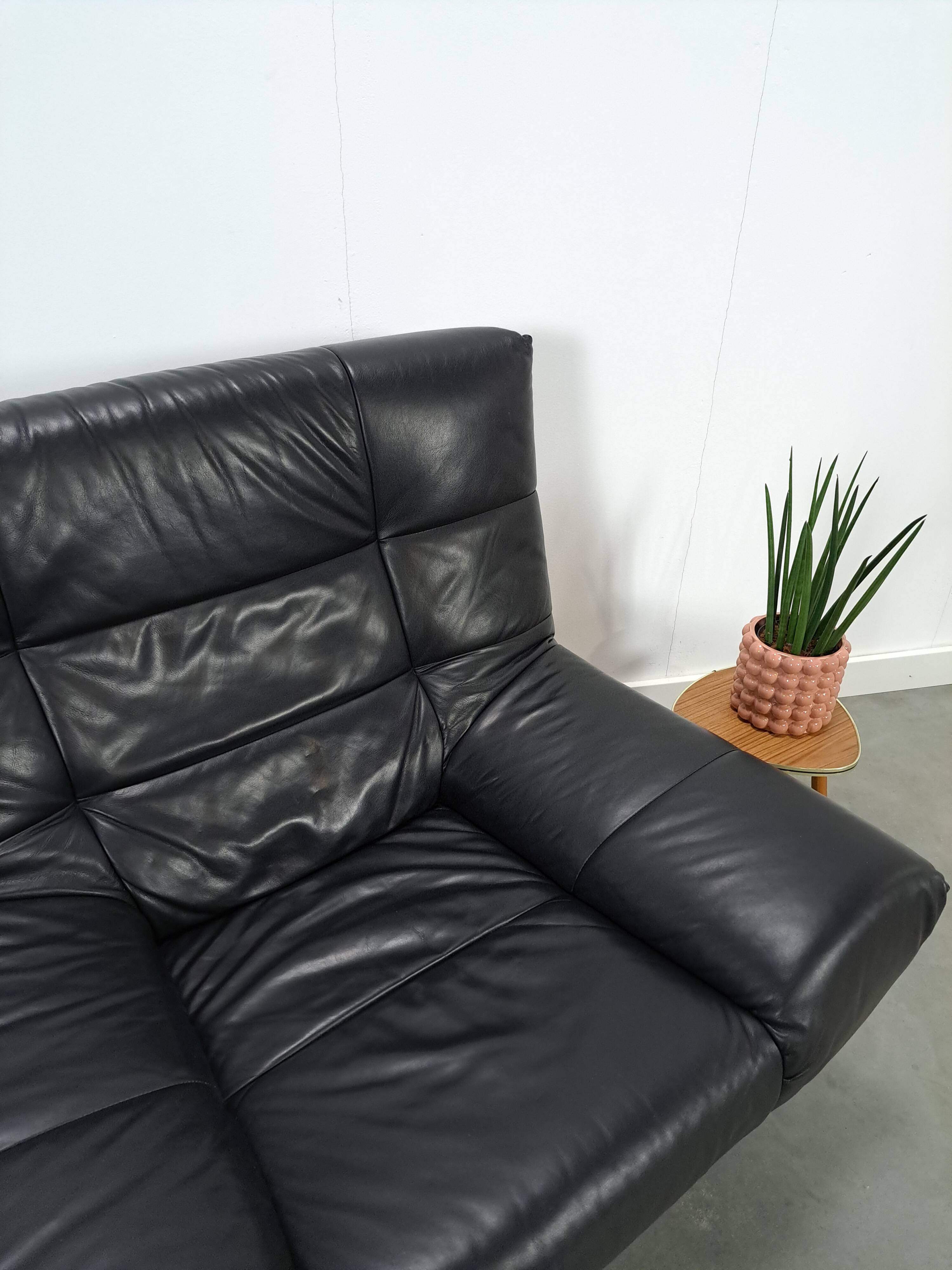 Vintage zwart leren fauteuil