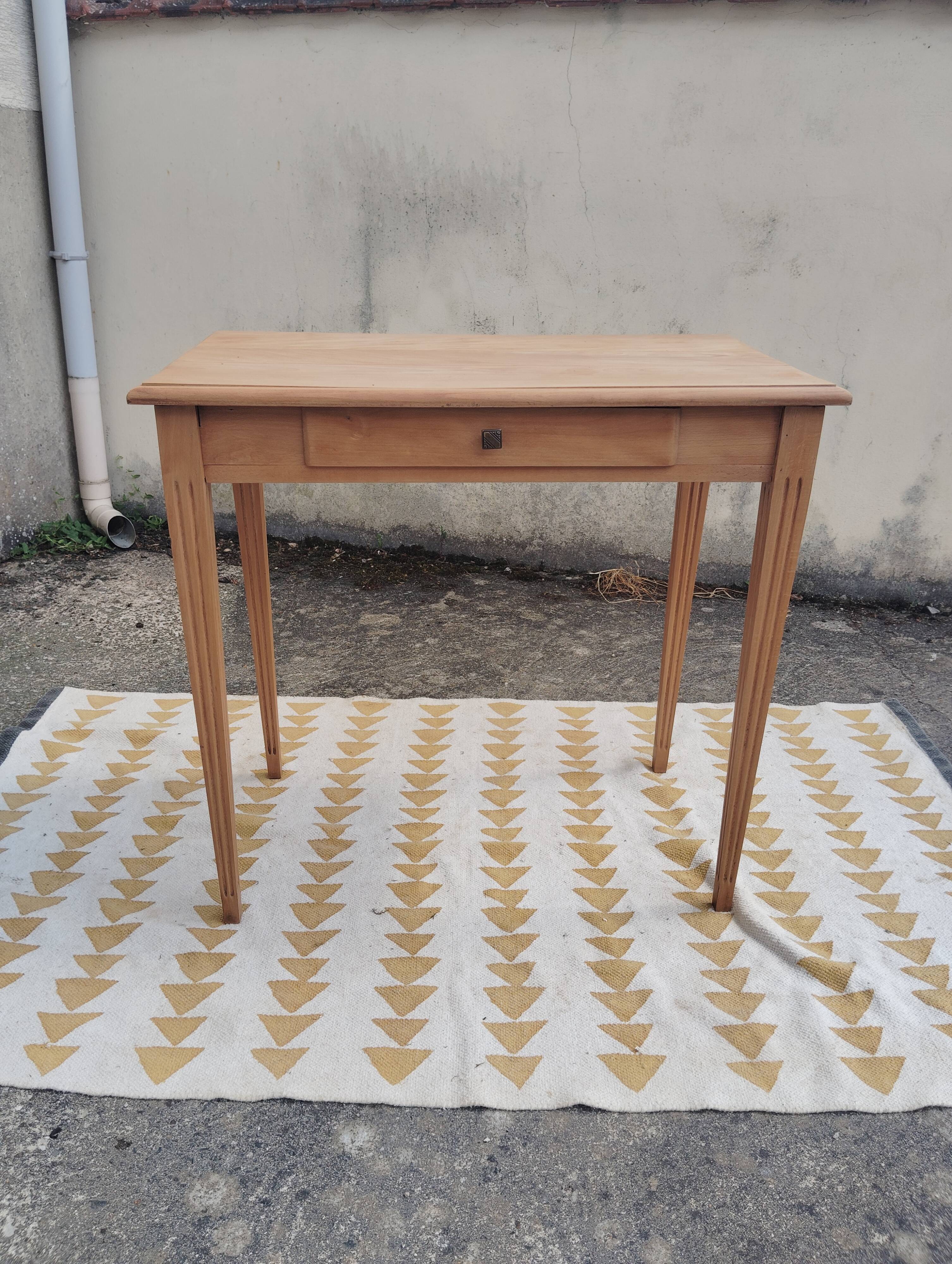 Table d'appoint ou bureau hêtre massif