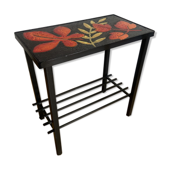 Side table or end of sofa in wrought iron and enamelled lava stone circa 1960