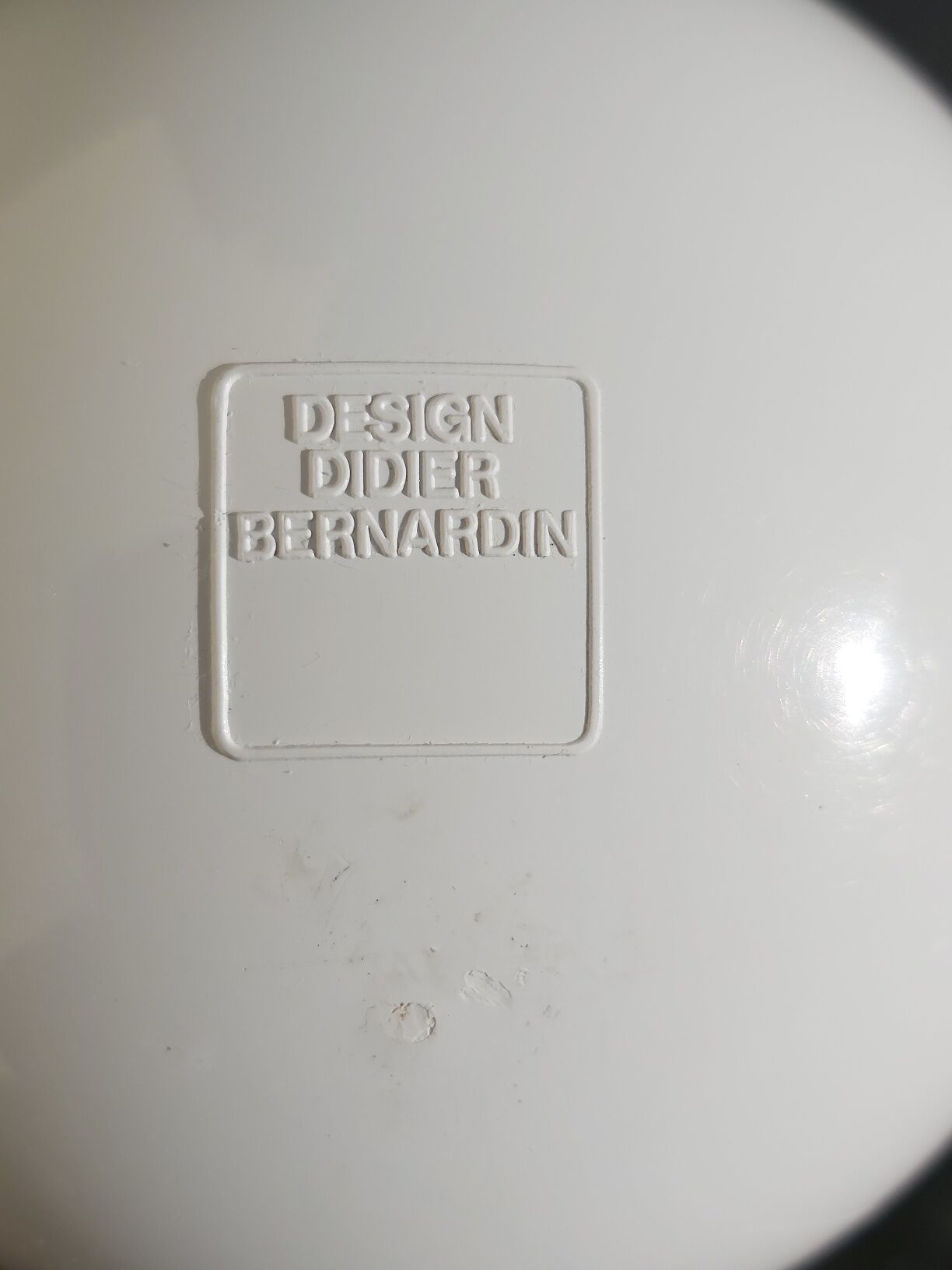 Didier Bernardin plastic tumblingo pen holder