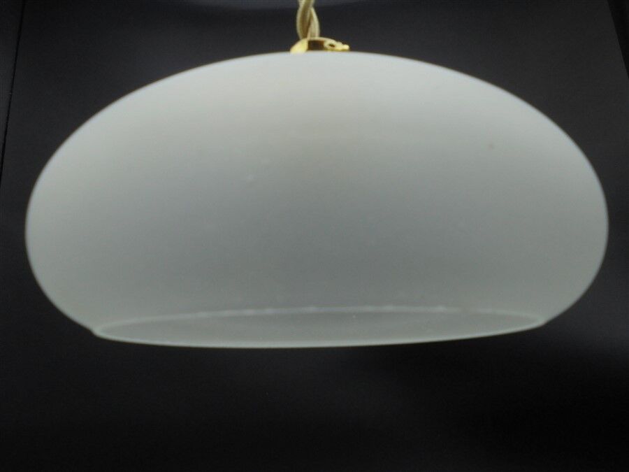Suspension en verre dépoli