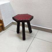 Tabouret tripode espagnol