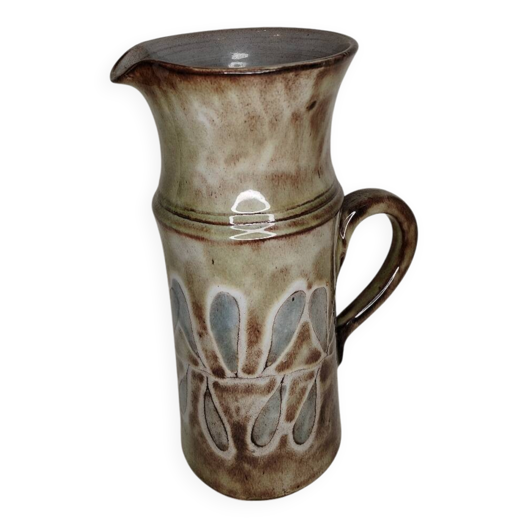 a ceramic jug signed by Yannick Chureau in Millau