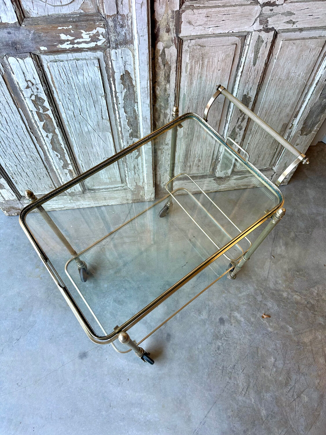 Desserte en laiton et verre, 1970