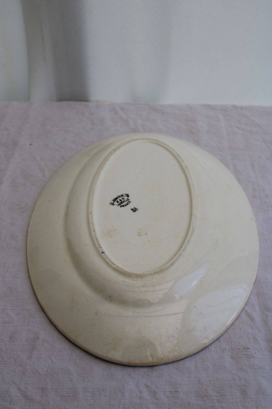 Oval dish