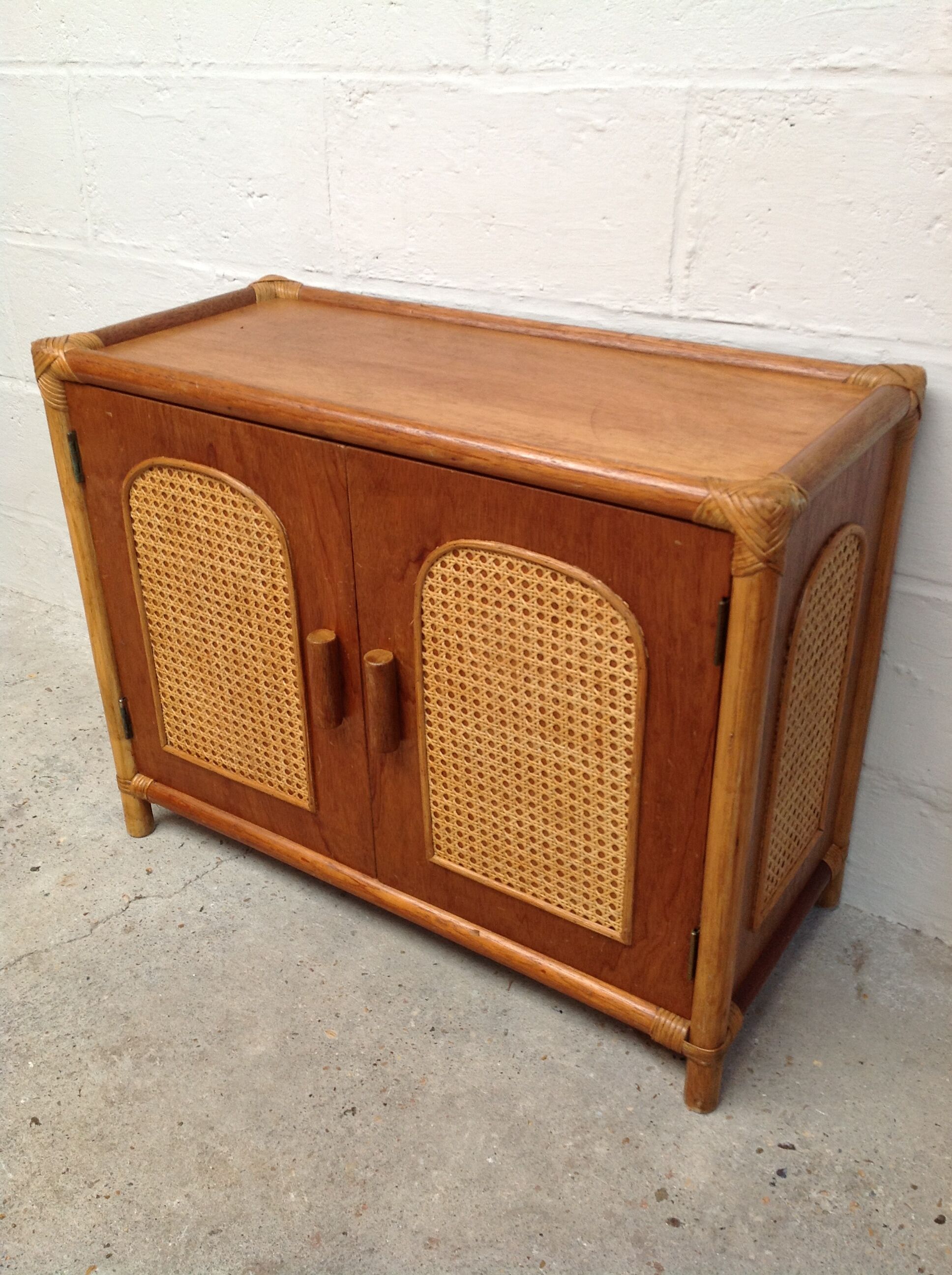 Sideboard wood, bamboo and rattan