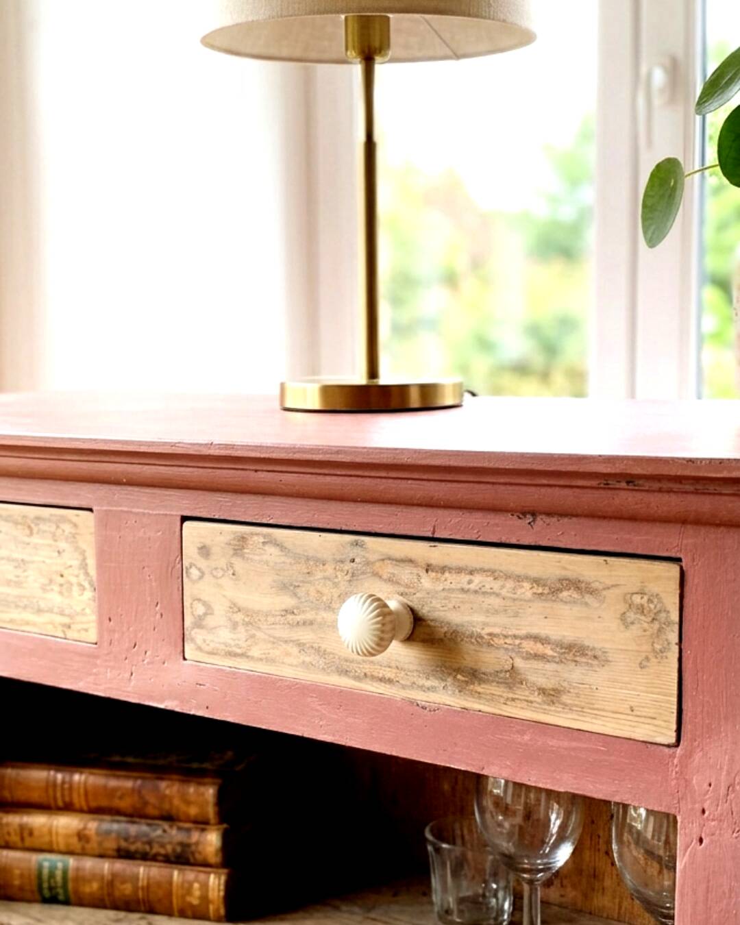 Very terracotta to curtain