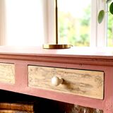 Very terracotta to curtain