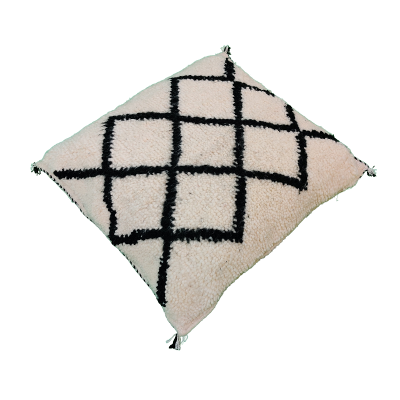 Berber cushion black diamonds