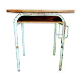 Desk with door-satchel