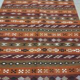 Kilim berbère fait à la main en pure laine multicolore 119 x 177 cm
