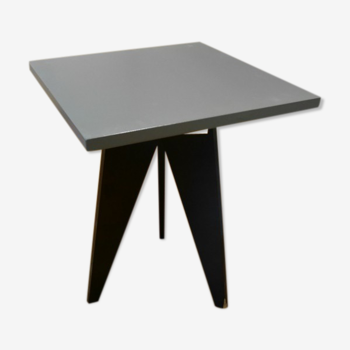 Solid oak table RAL 7040 black lacquered foot, brass