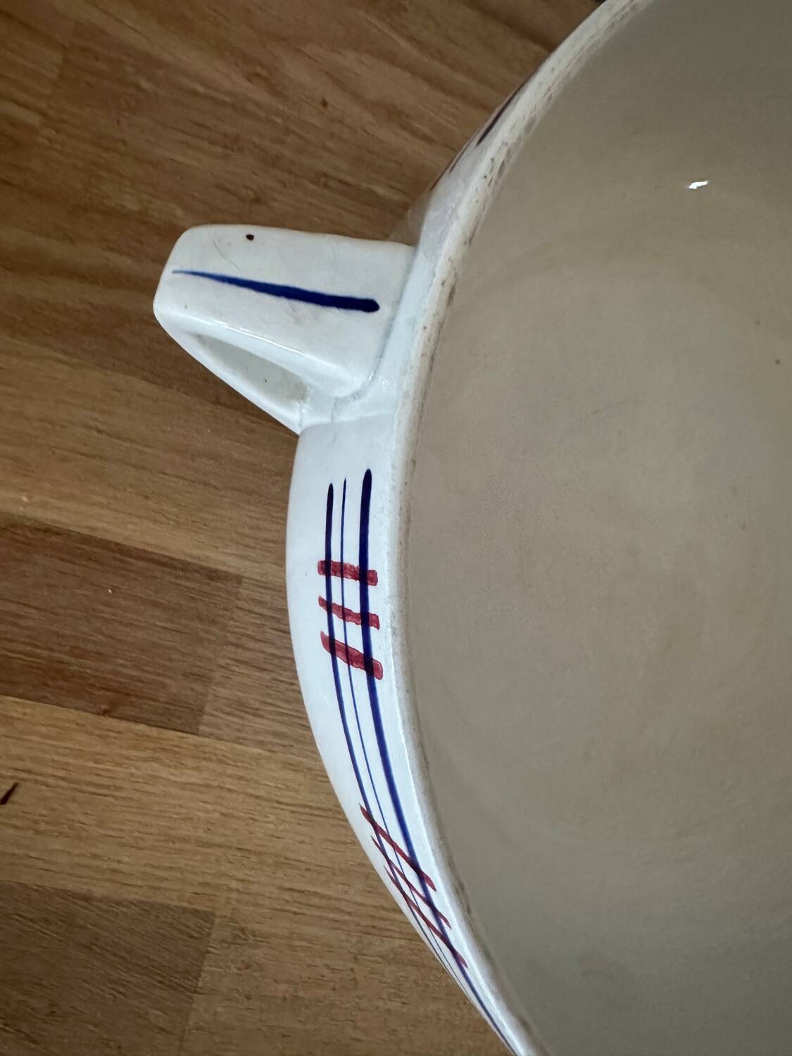 Sarreguemines salad bowl, Poitou model