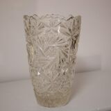 Vase motif flowers