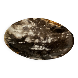 Dish in petrified wood