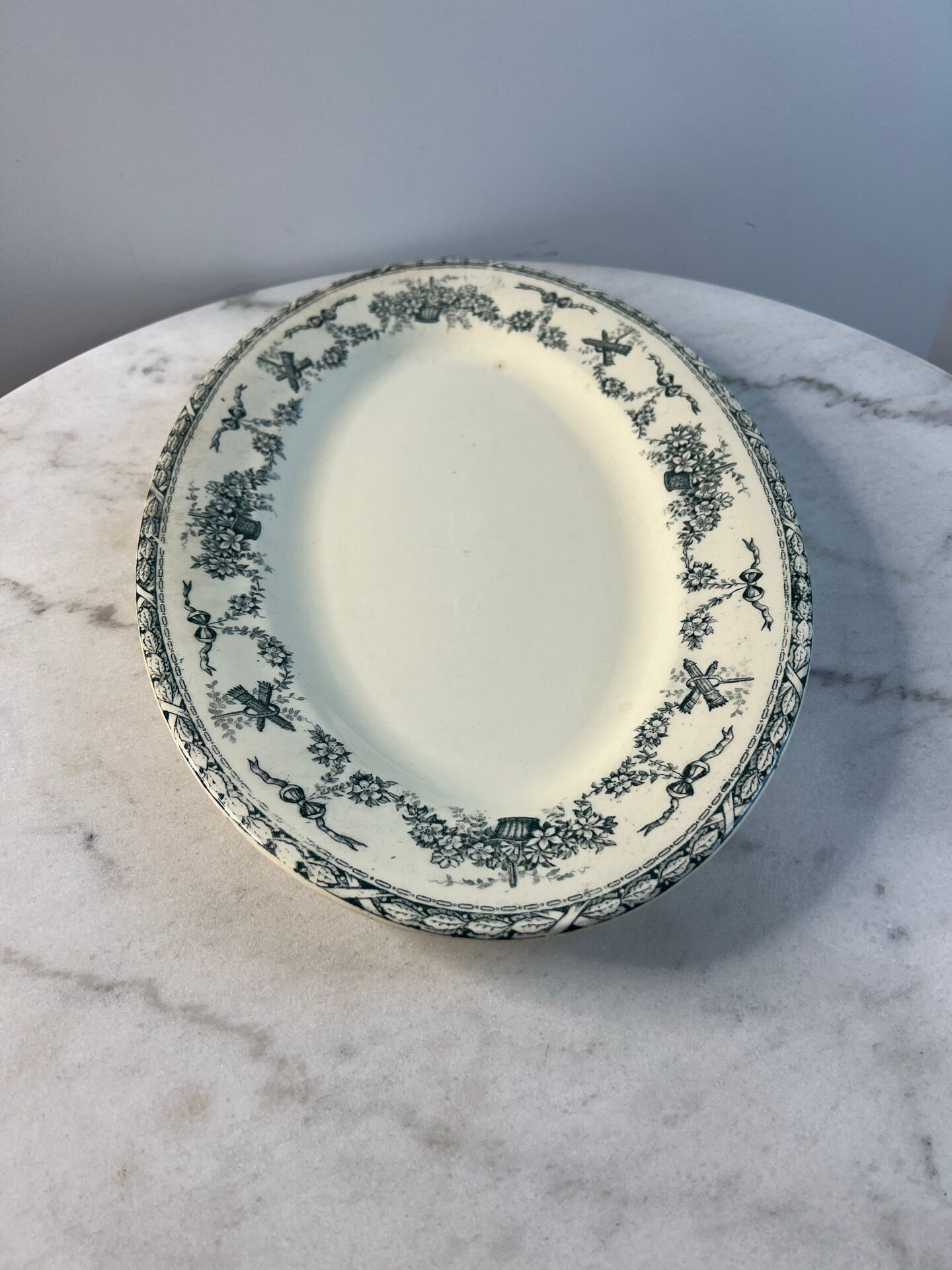 Grand plat ovale en terre de fer 41x27cm