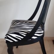 Empire-style gondola chair
