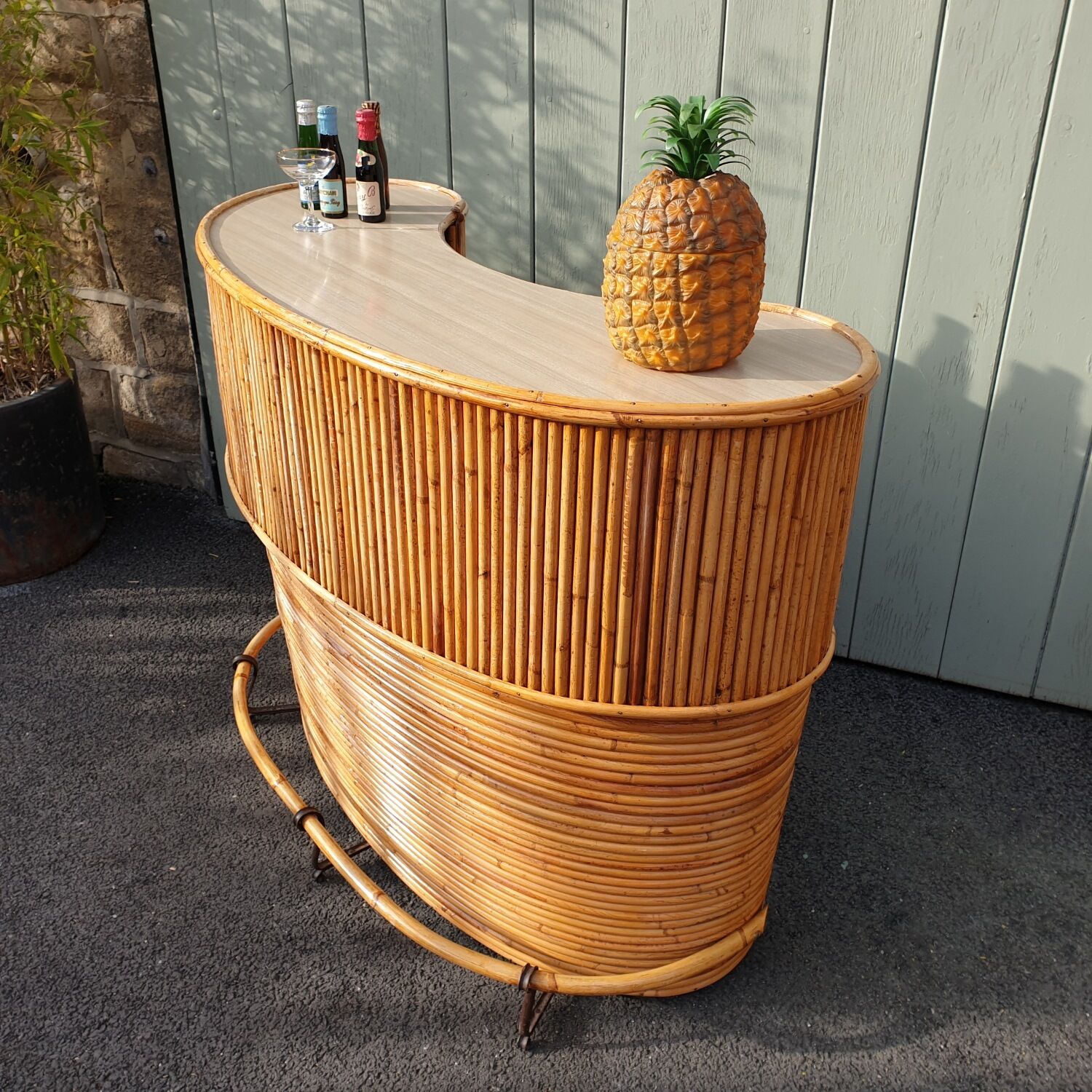 Vintage Bamboo Tiki Cocktail Bar