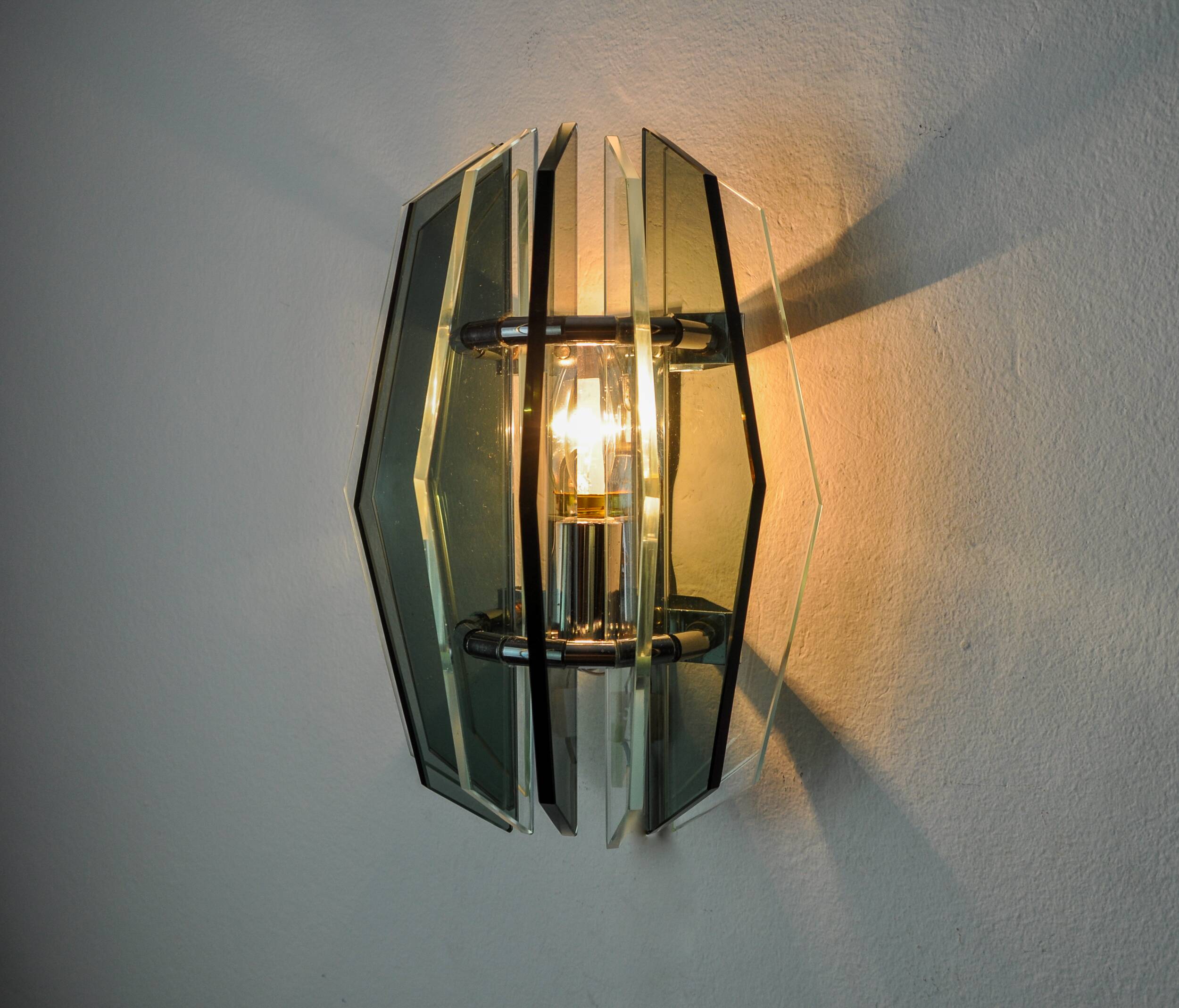 Veca wall lamp, cut Murano glass, Italy, 1970